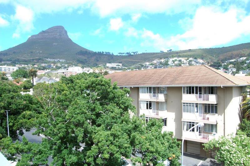 To Let 2 Bedroom Property for Rent in Tamboerskloof Western Cape